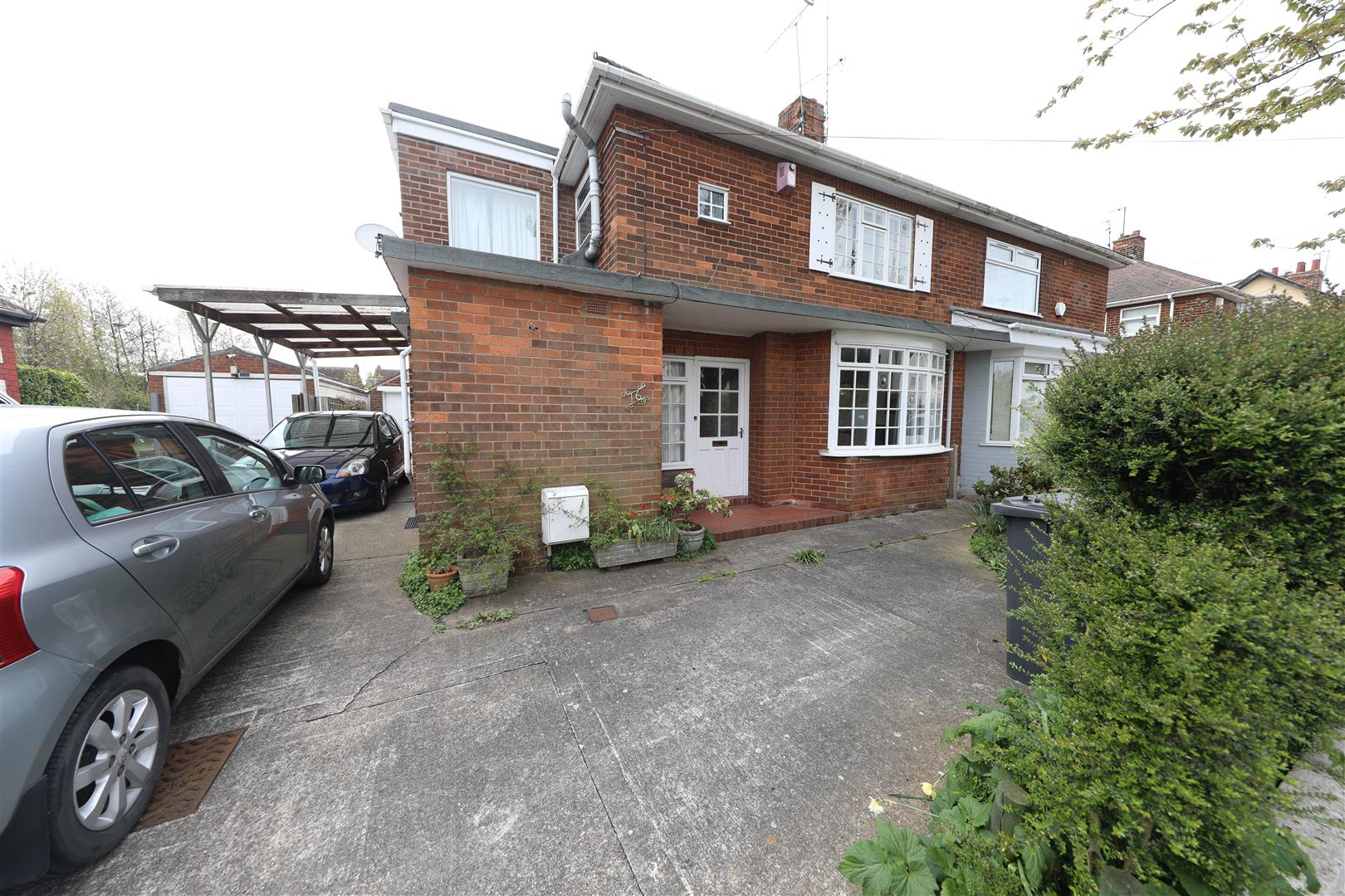 Lynton Avenue, Hull Symonds & Greenham